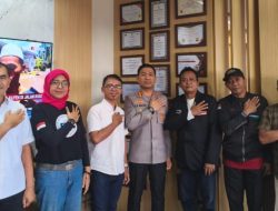 *FWJ Indonesia Korwil Kota Tangerang Sambangi Kombes Pol Jauhari Diruang Kerjanya*