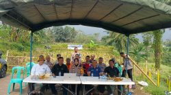 Giat Panen Raya Bersama Peresiden RI Dan Kapolri Melalui Tayangan Streaming Di Wilayah Hukum Kecamatan Megam endung ,Polsek Megamendung Polres Bogor , Polda Jabar Dan Muspika Dukung Asta Cita Ketahanan Pangan *