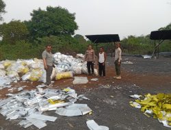 Polsek Rumpin Tindak Lanjuti Aduan 110 Terkait Pembakaran Bungkus Permen dan Obat untuk Mengambil Aluminium Foil